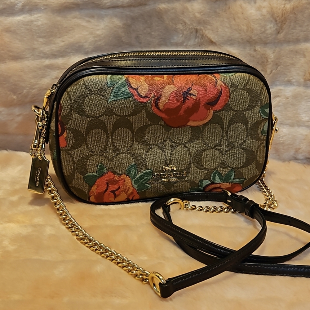 ((NWOT) COACH ISLA OXBLOOD FLORAL PRINT PURSE